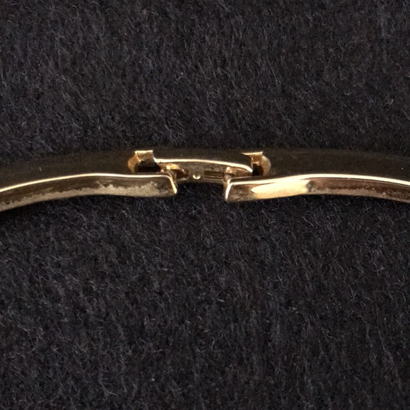GOLD TONE AND FAUX DIAMOND ACCENT CHOKER - Picture 5 of 8